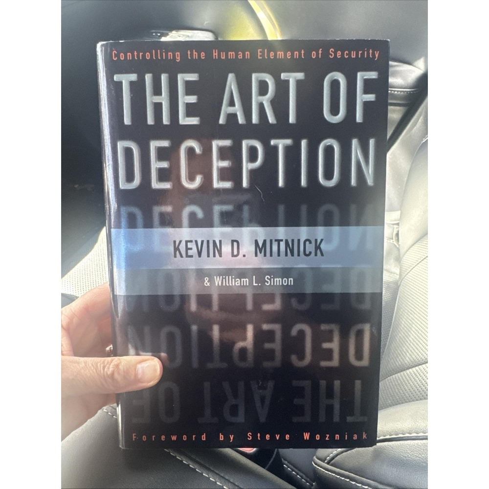 Art of Deception : Controlling the Human Element of Security by Kevin mitnick - Picture 1 of 1